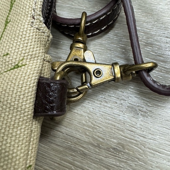 CHALA Safari Collection Canvas Bird Cell Phone Crossbody Purse - Picture 5 of 8